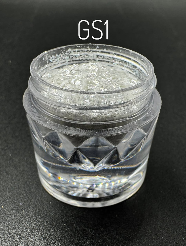 گلس شاین فرنا با پیگمنت عالی برای میکاپ حرفهای